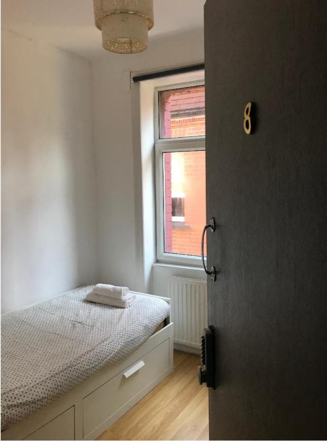 Single Room With Underbed 8 Londra Dış mekan fotoğraf